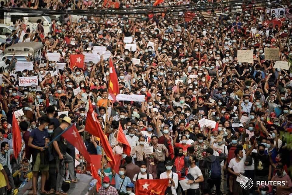 lypm_twt's tweet photo. Dear World,

Myanmar has gone dark.

Just 6 days after Myanmar military has seized control of the country in a coup and detaining the country's leader Aung San Suu Kyi and the democratically-elected leaders while making up charges to hold them, Myanmar has now gone dark. https://t.co/XUsanUoO7c