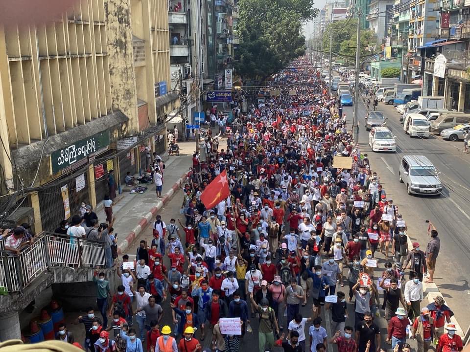 phoopyaesan's tweet photo. The military blocked streets from township to township so we can’t join hands together to protest the coup #SaveMyanmar #RespectOurVotes https://t.co/mV1dKWzUgR