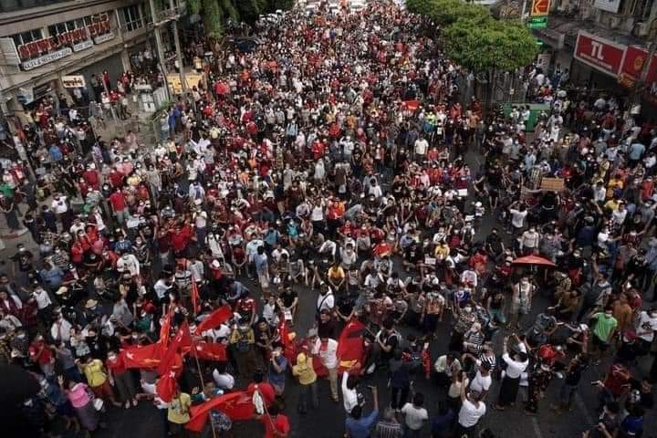 EiMonAu65780020's tweet photo. We just got the internet access!!!
Pleses help us📌📌📌📌
NO MORE SILENCE
#FightForMyanmar
#HearTheVoiceOfMyamar
#SaveMyanmar https://t.co/v4pVQKpSD8