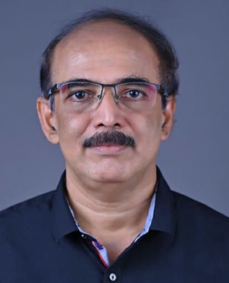 MEDIAINSIGHT1's tweet photo. Heartiest Congratulations to Dr Anil Kumar Vadavathoor, Regional Director, IIMC, Kottayam for being selected for the #NationalAward for outstanding efforts in #Science & #TechnologyCommunication through #printmedia by @IndiaDST/#NCSTC https://t.co/6E3a3gbMmR