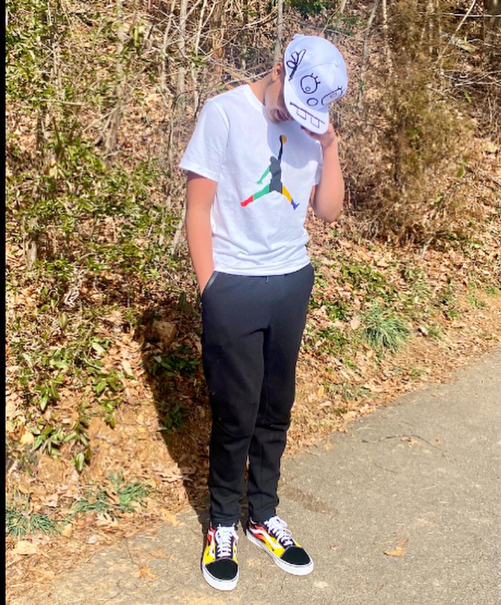 ChristyWScott51's tweet photo. Keeping it serene... Jordo’s 14.💆🏽♀️🥰🥳🎂
Happy birthday sweet boy.. hope that you have enjoyed every minute of YOUR day!! 🙌🏽 We love you more than you will ever know... #PreciousMemories #HowTheyLinger ✨ #TimeHasWings 🥰💫💫💫 https://t.co/VsqLqdTB0T