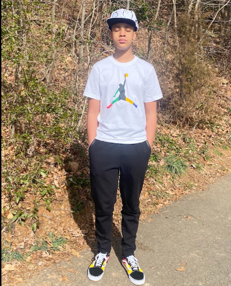 ChristyWScott51's tweet photo. Keeping it serene... Jordo’s 14.💆🏽♀️🥰🥳🎂
Happy birthday sweet boy.. hope that you have enjoyed every minute of YOUR day!! 🙌🏽 We love you more than you will ever know... #PreciousMemories #HowTheyLinger ✨ #TimeHasWings 🥰💫💫💫 https://t.co/VsqLqdTB0T