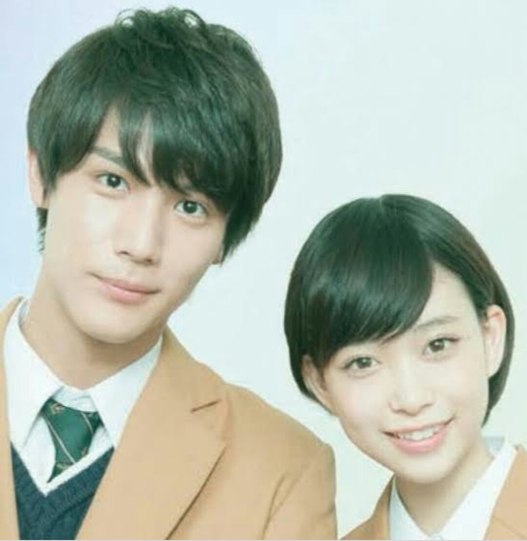 ppt39761188's tweet photo. เรื่องที่สอง tsuugaku tochu ชอบเรื่องนี้มากกว่าเรื่องแรกเพราะการเดินเรื่องไม่งง อีกอย่างคือไทชิหล่อ😁 นางเอกแอบชอบหนุ่มร้านสะดวกซื้อแต่เขามีแฟนอยู่แล้ว แล้วก็ได้มารู้จักกับพระเอกเพราะอยู่ชมรมศิลปะเหมือนกัน พระเอกคือชอบนางเอกแต่แรกเลยนะ แต่นางเอกไม่เคยรู้เลย ให้10/10 
#แนะนำซีรีส์ https://t.co/98qX4rq0o1