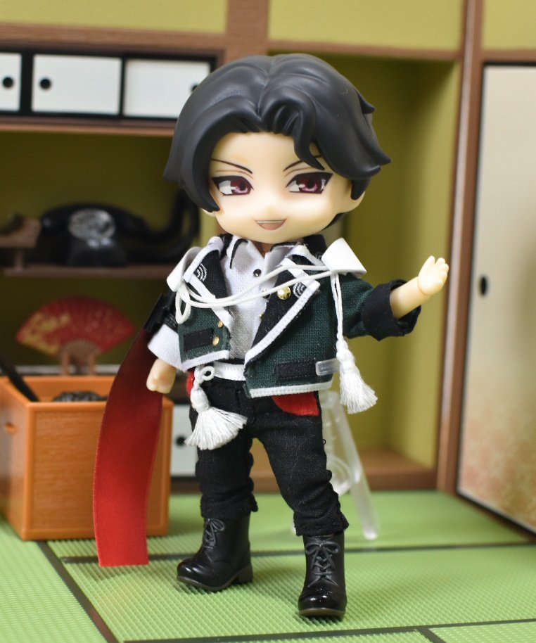 ミナ 刀剣乱舞より豊前江 鍛刀しました 壽 乱舞音曲祭 刀ミュ の千秋楽カテコ翌日から衝動のままに作り始めましたが 楽しくカスタムできました 新作公演も楽しみです ねんどろ作ったら出たと言いたい とうらぶねんどろカスタム ねんどろいど