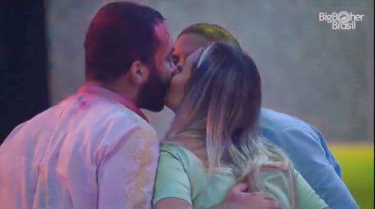 ODBSIGLA's tweet image. grupão: PIPIPOPOPO PAREDAO PIPIPOPO 

g4: