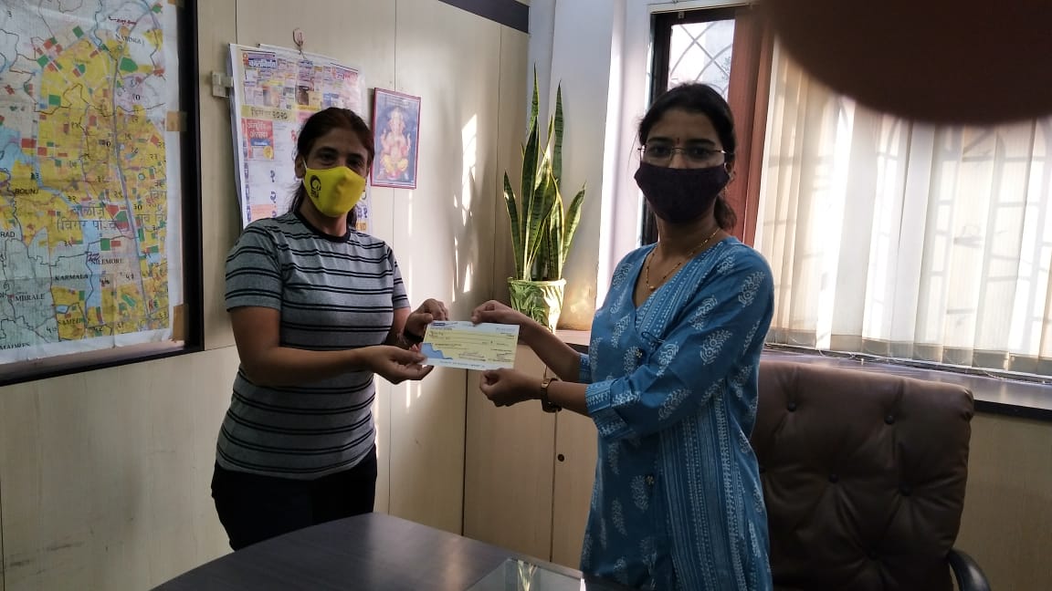 Life63moons1's tweet image. Our colleague @TickooSunita is honoured by @VasaiVirarMcorp for her achievements in #Athelitcs @various #State/National Level #Championships
She has also been honored as an active member of #Palghar #District #SportsFederation
Kudos2 Sunita💐
We r proud of ur achievements🥇