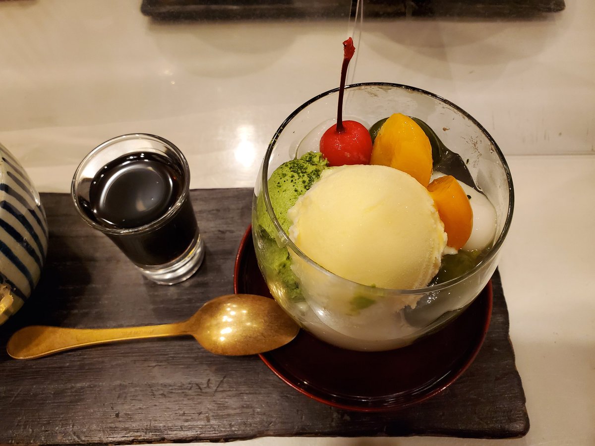 kurogin2's tweet photo. #しらたまや
鎌倉なう https://t.co/MOVsgw7Tlj