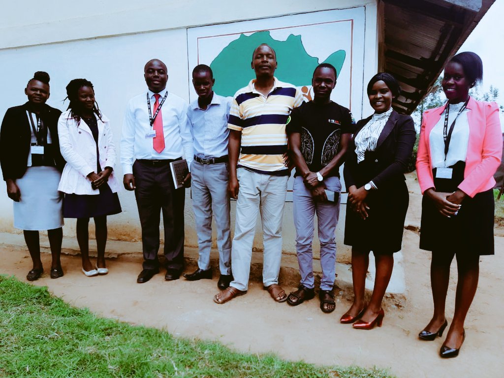 TRockshalom's tweet image. Rolling out Community banking partnership with @faulubank. This is going to strengthen the economic freedom of our young women and the youth. 
#empoweringwomen