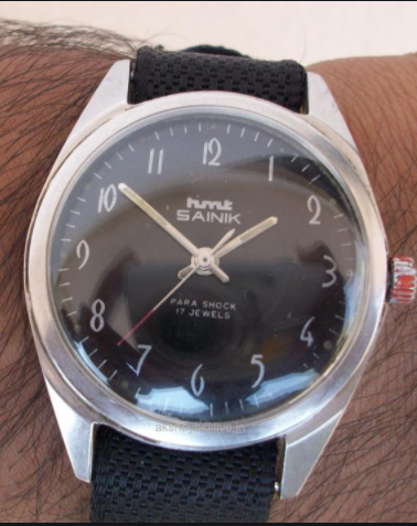 Similar to the Pilot, there are many stories about how HMT jawan and HMT Sainik were issued to the Indian soldiers in the Indian army!