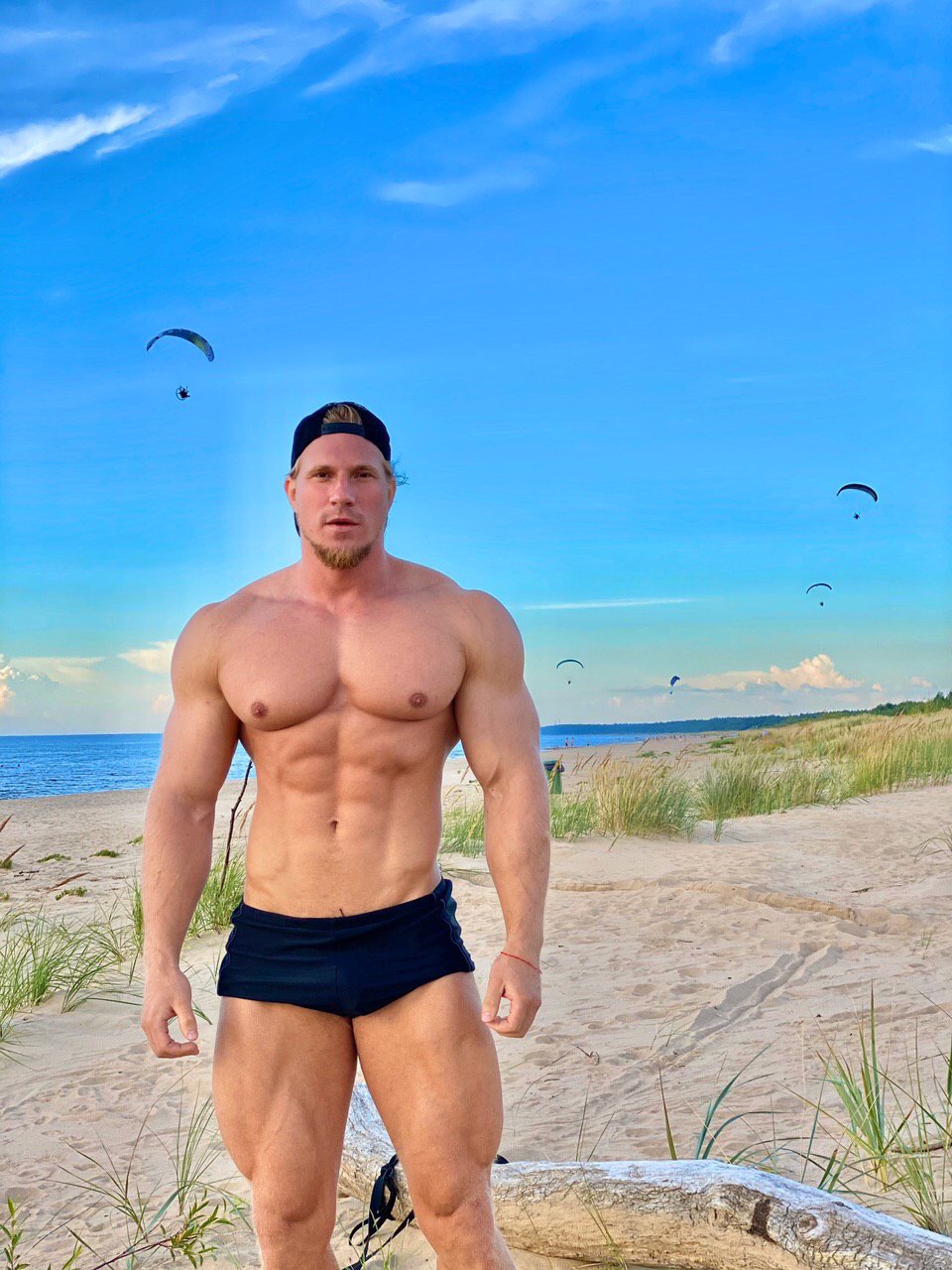 EtmqBzVXMAMqFQm?format=jpg&name=large