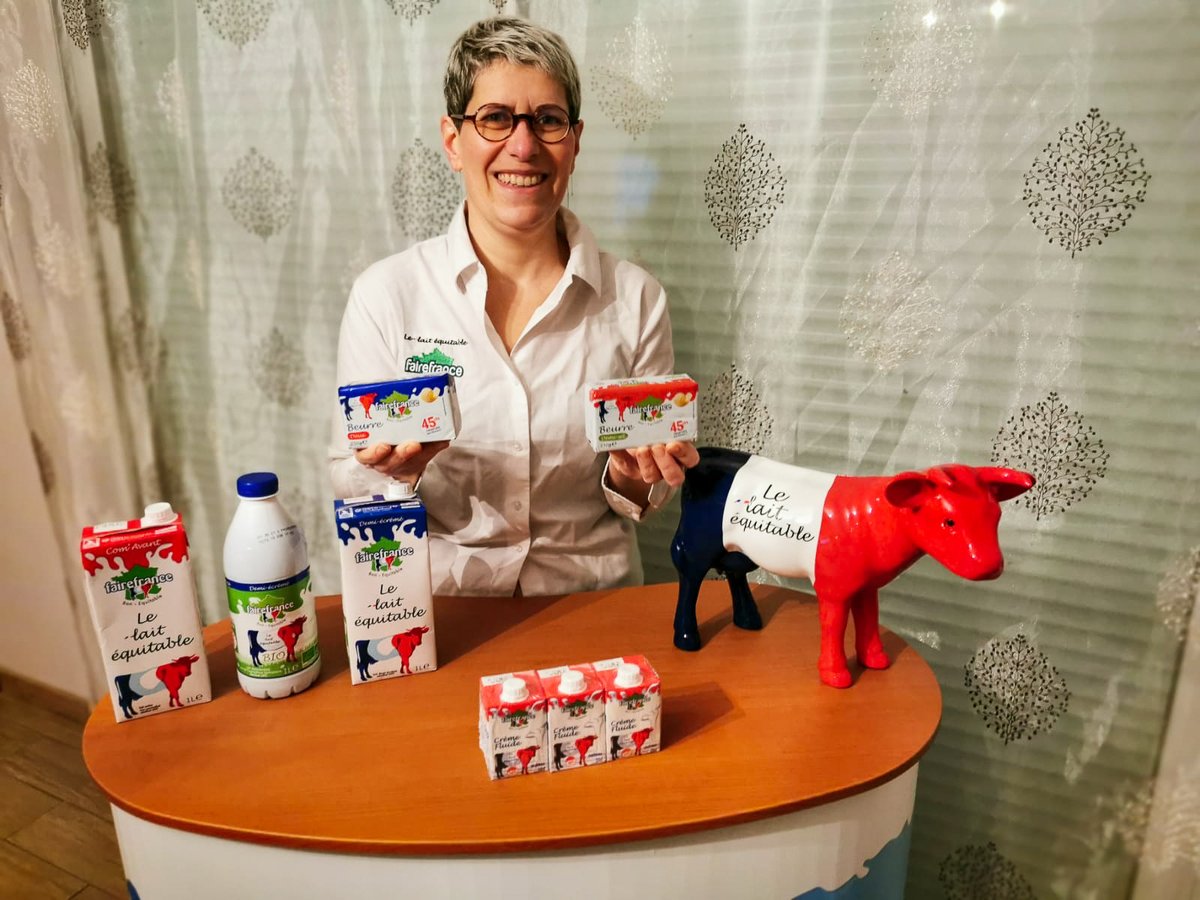 Fairefrance's tweet photo. Photo d'@RouyerIsabelle1 notre #agricultrice &amp; #administratrice @Fairefrance qui réalise des recettes succulentes et mobilise les #agriculteurs de la @RegionNormandie en militant pour une rémunération + équitable #45cts ! Bravo et Merci Isabelle !! #LeLaitEquitable 😍📸🤩👏🥰👇 https://t.co/eJN9WRDMih