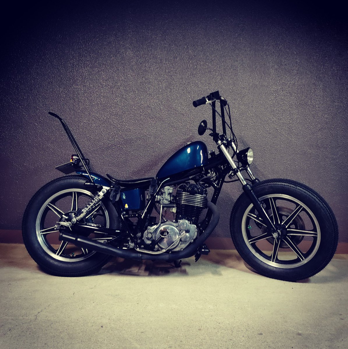 csl6661's tweet photo. ちっちゃくて可愛い
#ジョッキーシフト
#srチョッパー
#sr400カスタム
#sr400chopper
#sr400custom
#sr400
#yamahasr400
#チョッパーカスタム
#chopper
#choppercustom
#フリスコ https://t.co/acInFov33M
