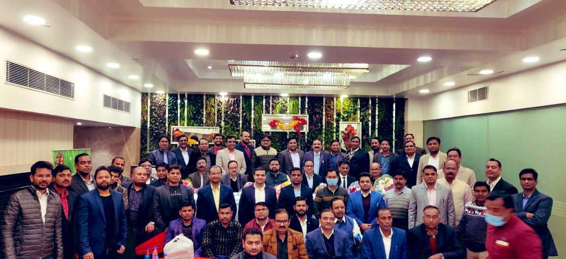 UPRVPAS_GZB's tweet photo. ग़ज़िआबाद टीम द्वारा निवर्तमान मुख्यअभियन्ता  इ० राकेश कुमार (निदेशक तकनीकी पश्चिमांचल) को ग़ज़िआबाद क्षेत्र ने विदाई दी और इ० वी एन सिंह का ग़ज़िआबाद क्षेत्र के मुख्य अभियन्ता के रूप  में स्वागत किया।इ० डी के० सक्सेना को टीम ने मुख्य अभियन्ता के पद पर पदोन्नत होने पर बधाई दी। https://t.co/QU77FY4BEo