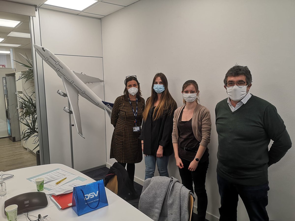 IntMobility's tweet photo. Suivi de stage @visiedo_melanie @dsv qui cherche et intègre les jeunes talents pour leur offrir des missions en accord avec les objectifs du BTS CI ! Merci @dsv du soutien à nos enseignements professionnels. @IMontserratRoig
https://t.co/34O36Q8ZFr https://t.co/gWoQEJYxPR