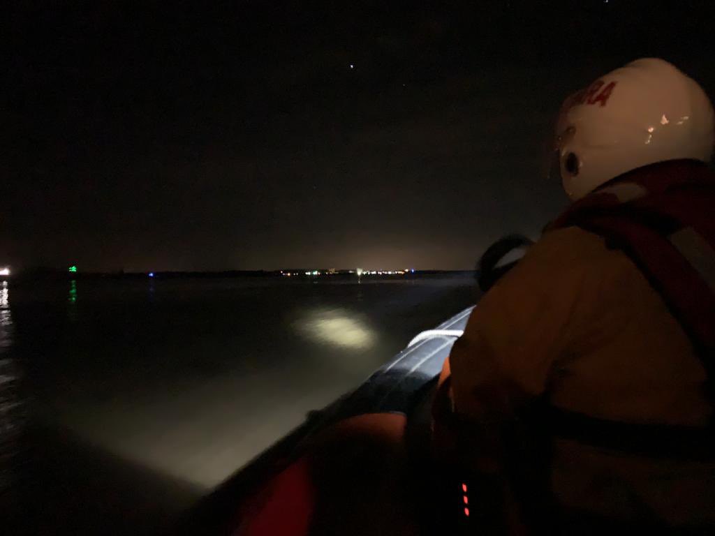 #CALLOUT Immediate tasking received at 2349hrs to assist <a href="/Glos_Police/">Gloucestershire Constabulary</a> with a search for a missing person near Sharpness Docks. Lifeboat 4 was launched to assist, but shortly after, the missing person was located by the police and our crew were stood down.