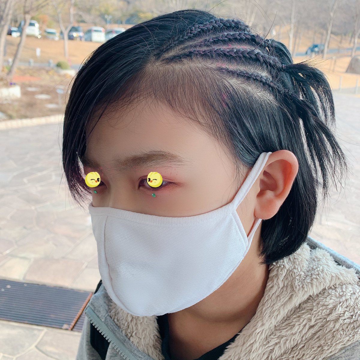 目の下キラキラ 目の下キラキラ