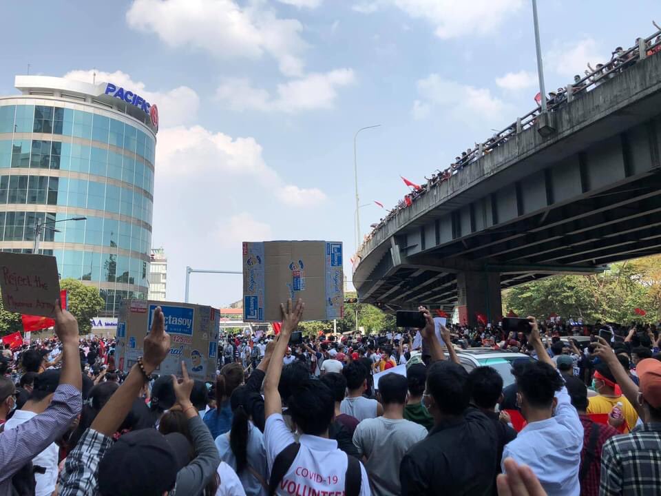 Day 7 @ Hledan Junction, Yangon, Myanmar.
#WhatsHappeningInMaynmar 
#HearTheVoiceOfMyanmar