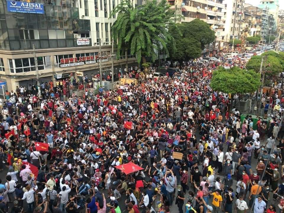 RoZhang3's tweet photo. Yangon today
#whatishappeninmyanmar 
#Coup7Feb 
#FightforDemocracy https://t.co/Kb3HXf5Da1