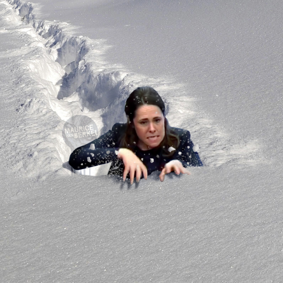 In grote delen van Nederland is er amper doorheen te komen.
#gloeiendegloeiende #sneeuw #CodeRood