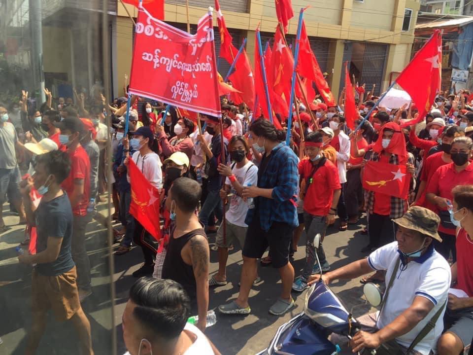 AzualJ's tweet image. SAVE MYANMAR CITIZENS 🙌🏻

#RevolutionInBurma
#WeVotedNLD