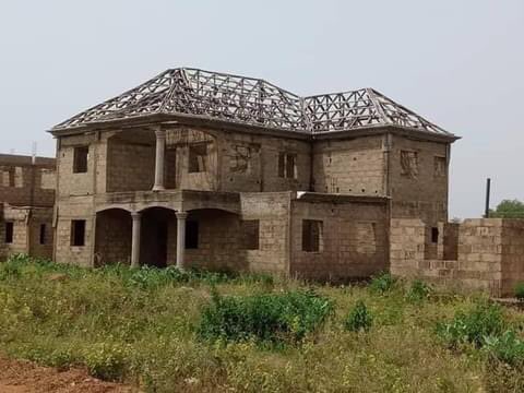 AWT_Agenda's tweet image. #SokotoAProjectADay 

Ongoing construction of a 500-unit estate housing at Gidan Salanke area in Sokoto metropolis. 

#TambuwalisWorking