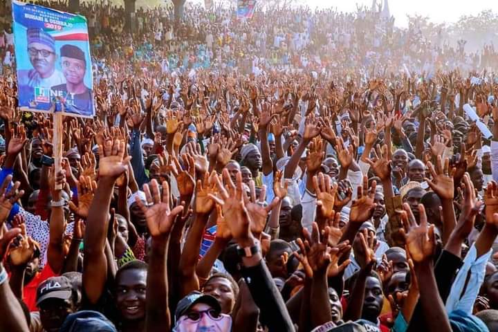 MalaTujjani73's tweet photo. #2YearsMemory.
President @MBuhari attends Campaign Rally in Adamawa State on 7th Feb 2019, PHOTOS:📸 @BayoOmoboriowo https://t.co/vu7wciRpfg