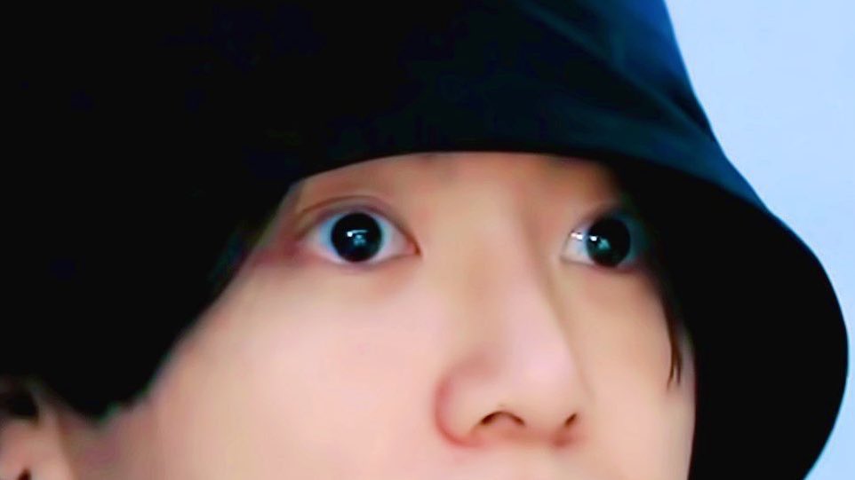 2 types of Jeon Jungkook: a thread