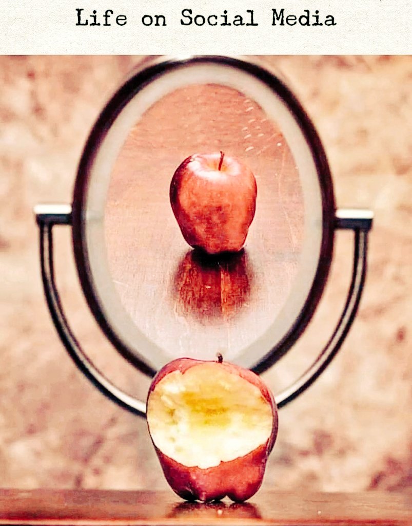 BILD ZUM #SONNTAG.

#SOCIALMEDIA #fake #seiduselbst #schönheit #beauty #photography #Switzerland