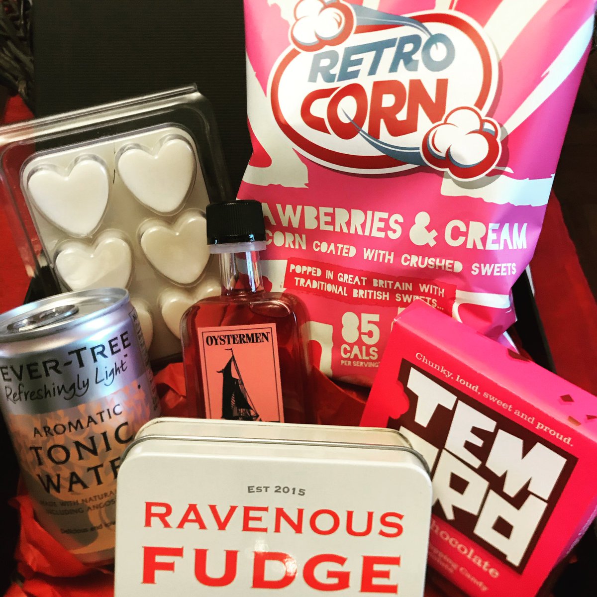 Secrethamper's tweet photo. We’re sharing some #lockdown love. For your chance to win one of our #Valentine Movie Night gift boxes, simply RT, follow us, @GregRetrocorn @perfectlytemprd. Winner drawn randomly on 10th Feb, UK only 18+ https://t.co/bOoRM0kl6W #COMPETITION #UkGiftHour #UkGiftAm 💘 https://t.co/a32QizsqKs