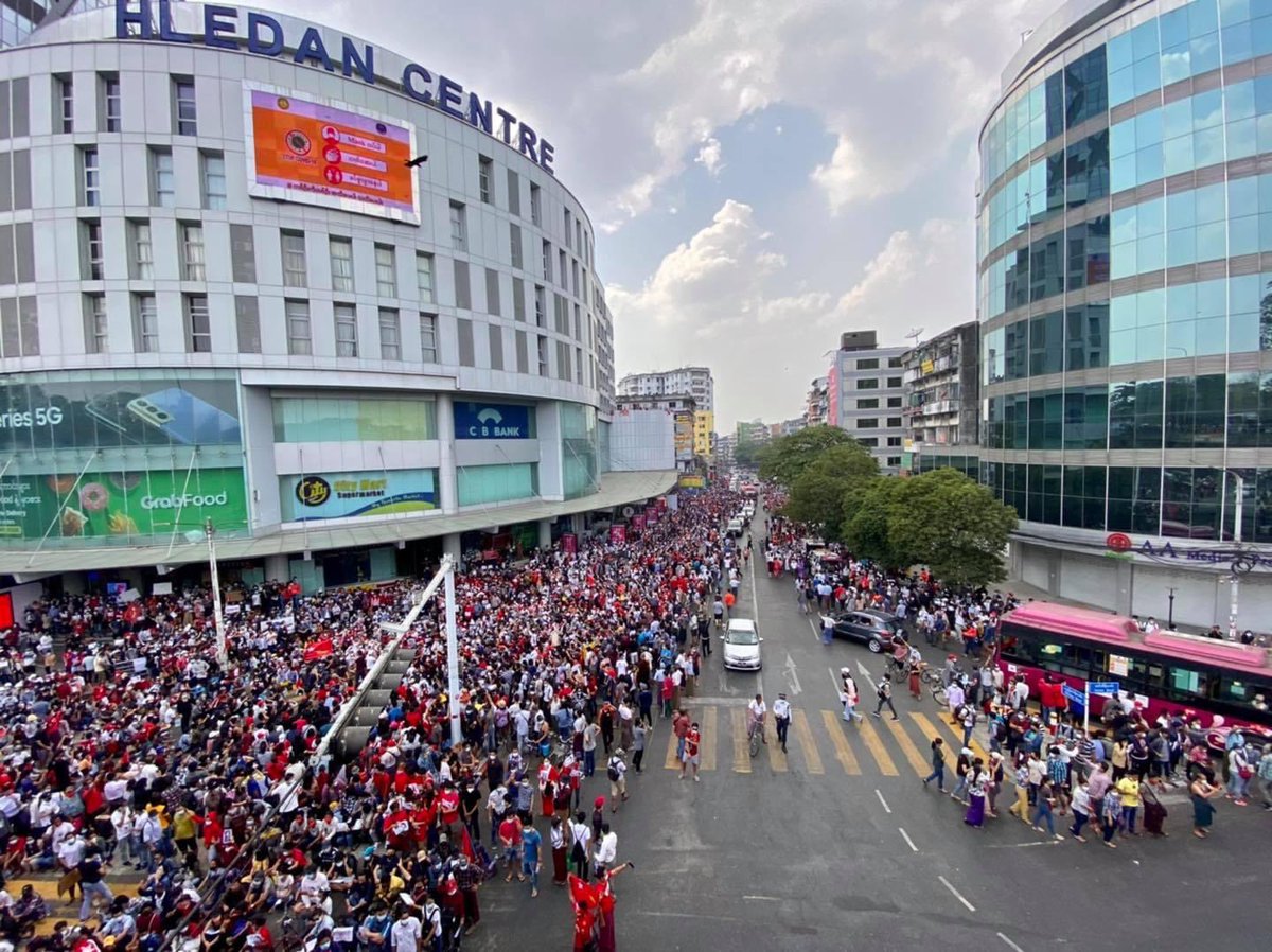 MedInfoMyanmar's tweet photo. Hundreds of thousands have taken to the streets for a second day of protests against the military coup in Myanmar.

#HearTheVoiceOfMyanmar 
#JusticeForMyanmar 
#protestinyangon
#protestinMyanmar https://t.co/cTvZMjZ1eW