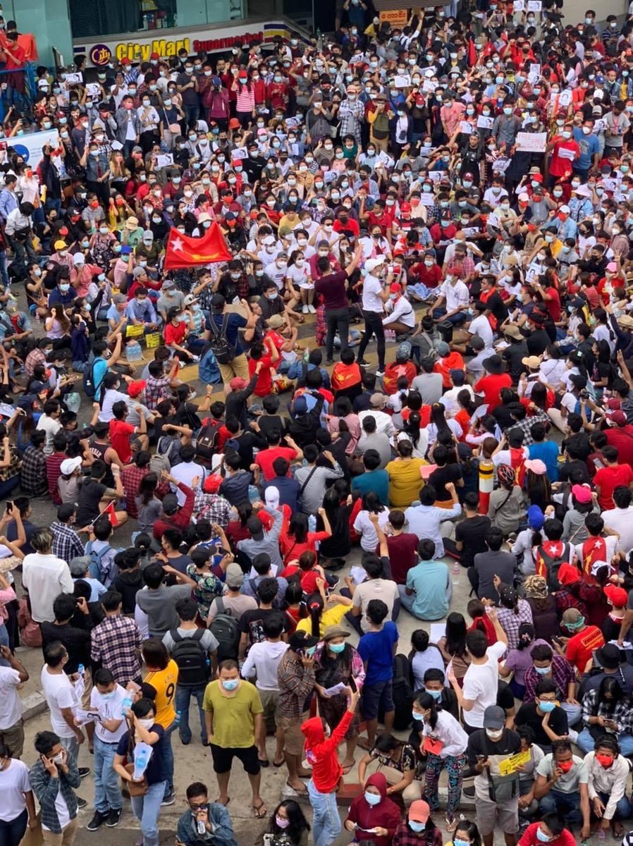 MedInfoMyanmar's tweet photo. Hundreds of thousands have taken to the streets for a second day of protests against the military coup in Myanmar.

#HearTheVoiceOfMyanmar 
#JusticeForMyanmar 
#protestinyangon
#protestinMyanmar https://t.co/cTvZMjZ1eW