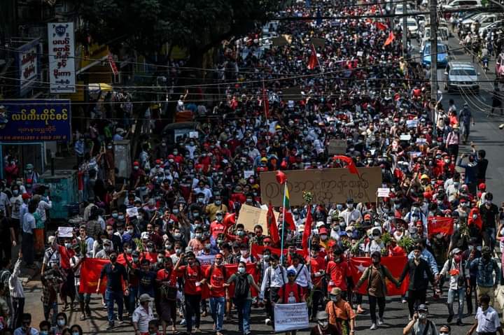 The action of the military is such a shameThey disconnect us from the world since yesterday morning (6 FEB 2021)We just got back the Internet Connection now!We strongly condemn the MilitaryCoup.We request the United Nations to take an action on them right now.
#MyanmarSNSFreedom