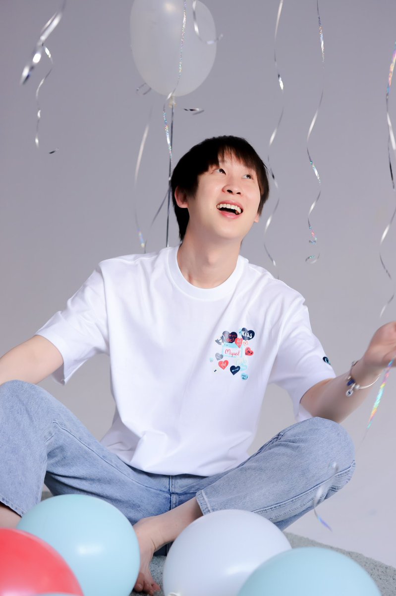 aloneww's tweet photo. Love yourself and be happy @cielo__heart #iLoveMe https://t.co/Vs0TEJqx4F