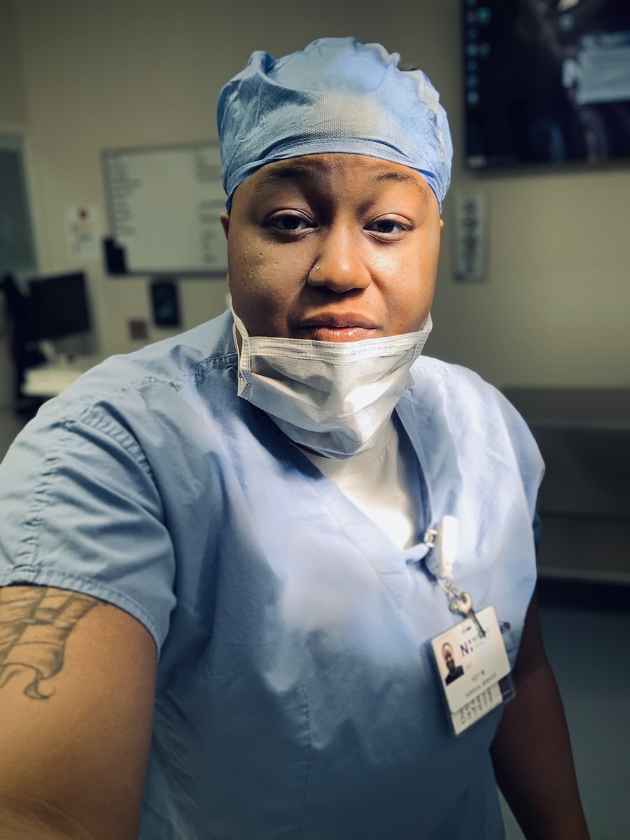 keyology's tweet photo. It ain’t easy being an #EssentialWorker during this #COVID19  pandemic! Please stay away from each other. Damn! ❤️💪🏽❤️💪🏽 the ED is FULL! #CharlotteNC #surgery #StayHome https://t.co/AUbG8Labdu