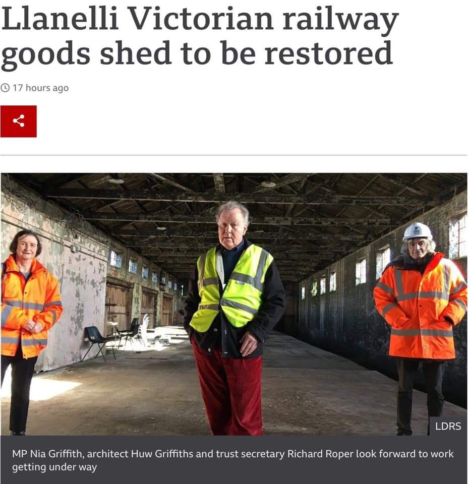TheRoperEffect's tweet photo. @JeremyClarkson @thegrandtour branching out in Llanelli a little I see 😁 https://t.co/e706QYnSWB