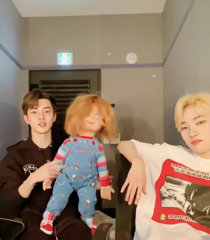 Member the boyz yang suka boneka chucky