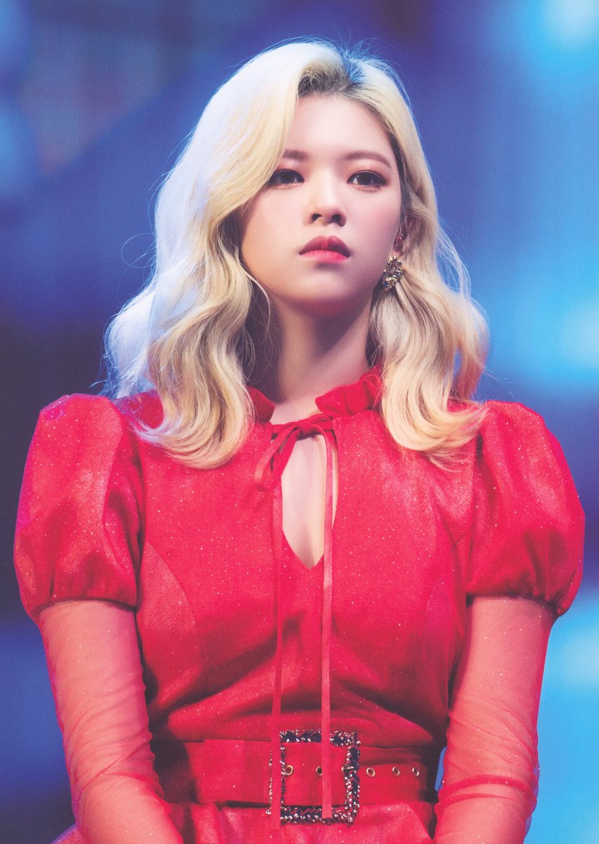 njmsjmdct2's tweet photo. [SCAN] Beyond LIVE - TWICE : World in A Day PHOTOBOOK

page 7, 19, 32, 33 - Jeongyeon

#트와이스 #トゥワイス #TWICE 
#TWICE_Beyond_LIVE #WorldinADay 
#정연 #ジョンヨン #JEONGYEON #定延 https://t.co/H6nPu6sUzV