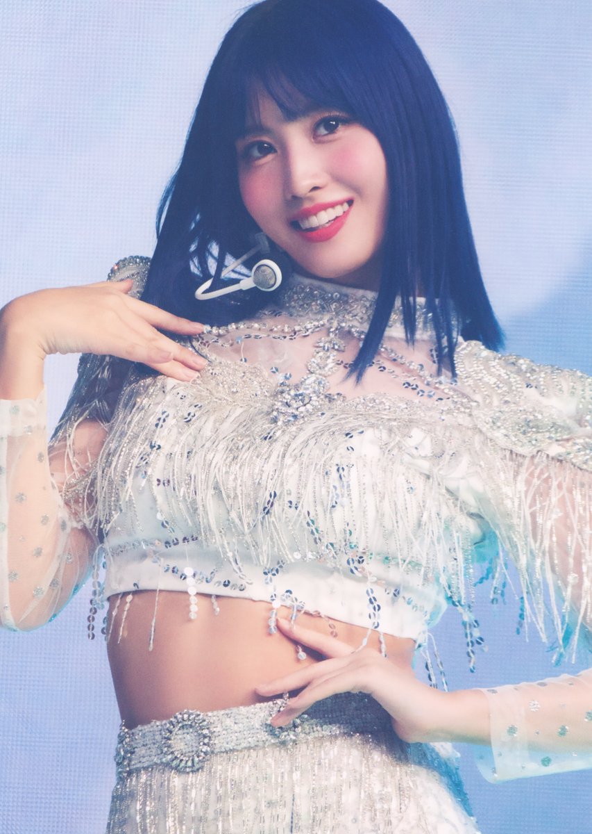 SCAN] Beyond LIVE - TWICE : World in A Day PHOTOBOOK page 58, 59