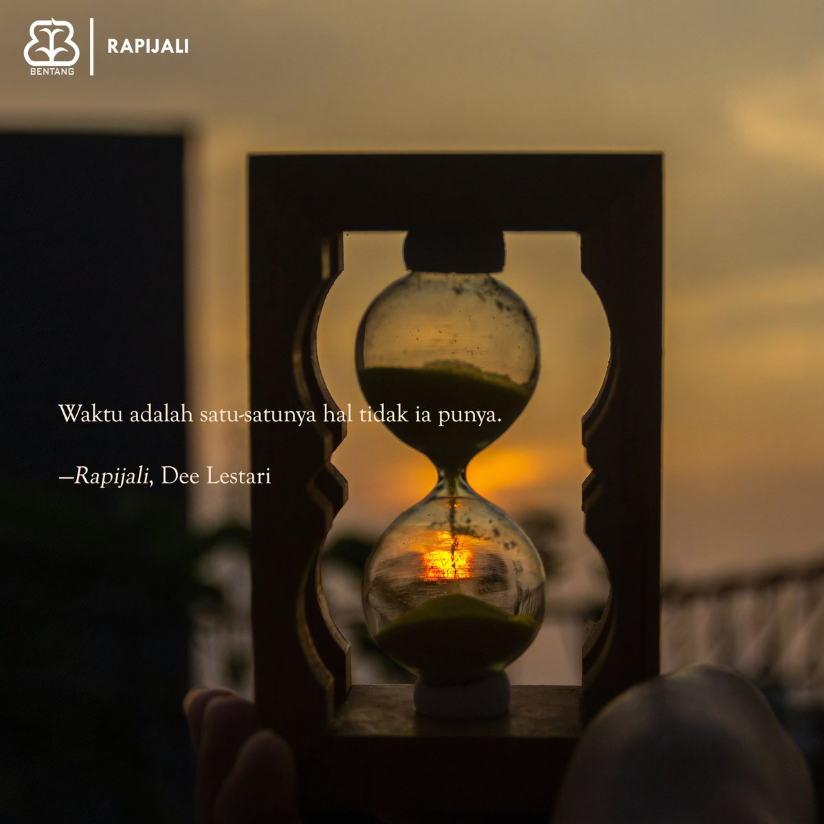 Cerita Ping dimulai ketika salah seorang kehabisan waktu. Suatu kejadian yang memutar roda nasibnya.