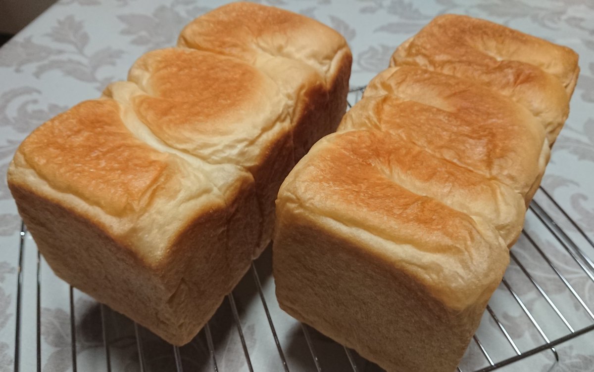 キタッパラベーカリー 毎週のように生食パンを作っていますが レシピの都合上 生クリームが余るので ガトーショコラに使いました ガトーショコラは超適当です 笑 手作りパン 生食パン 生クリーム ガトーショコラ 手作りお菓子 キタッパラベーカリー 毎週のように生食パンを作っていますが レシピの都合上 生クリームが余るので ガトーショコラに使いました ガトーショコラは超適当です 笑 手作りパン 生食パン 生クリーム ガトーショコラ 手作りお菓子
