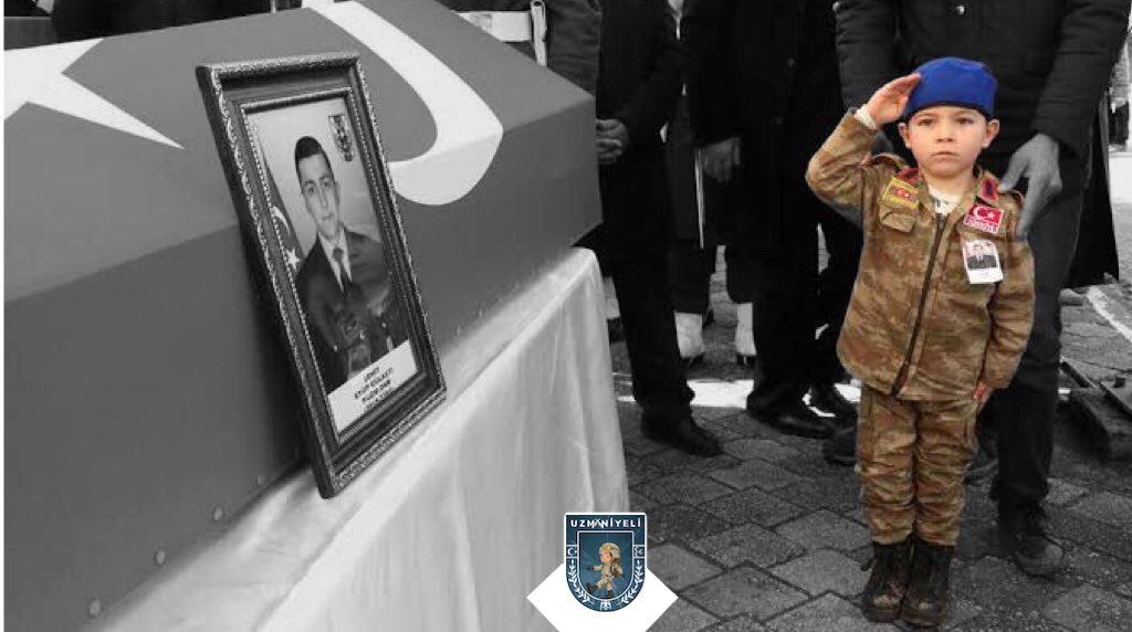 uzmaniyeli's tweet photo. Ölüm sırasında en önde olan bu kahramların, haklarının sırası ne zaman gelecek ?

#UzmanÇavuşaHak https://t.co/jzDSLaOfeq