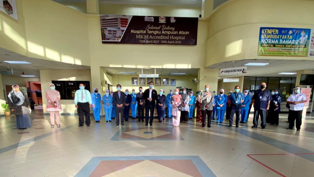 DGHisham's tweet photo. Kini, HTAA adalah hospital berpakar major dgn 24 skop perkhidmatan kepakaran &amp; 3213 petugas kesihatan drp pelbagai disiplin. Semasa pandemik COVID-19, HTAA juga berperanan sebagai sebuah hospital hybrid, di mana ianya merawat pesakit COVID-19 &amp; bukan COVID-19. https://t.co/Ggj1t7zFwe