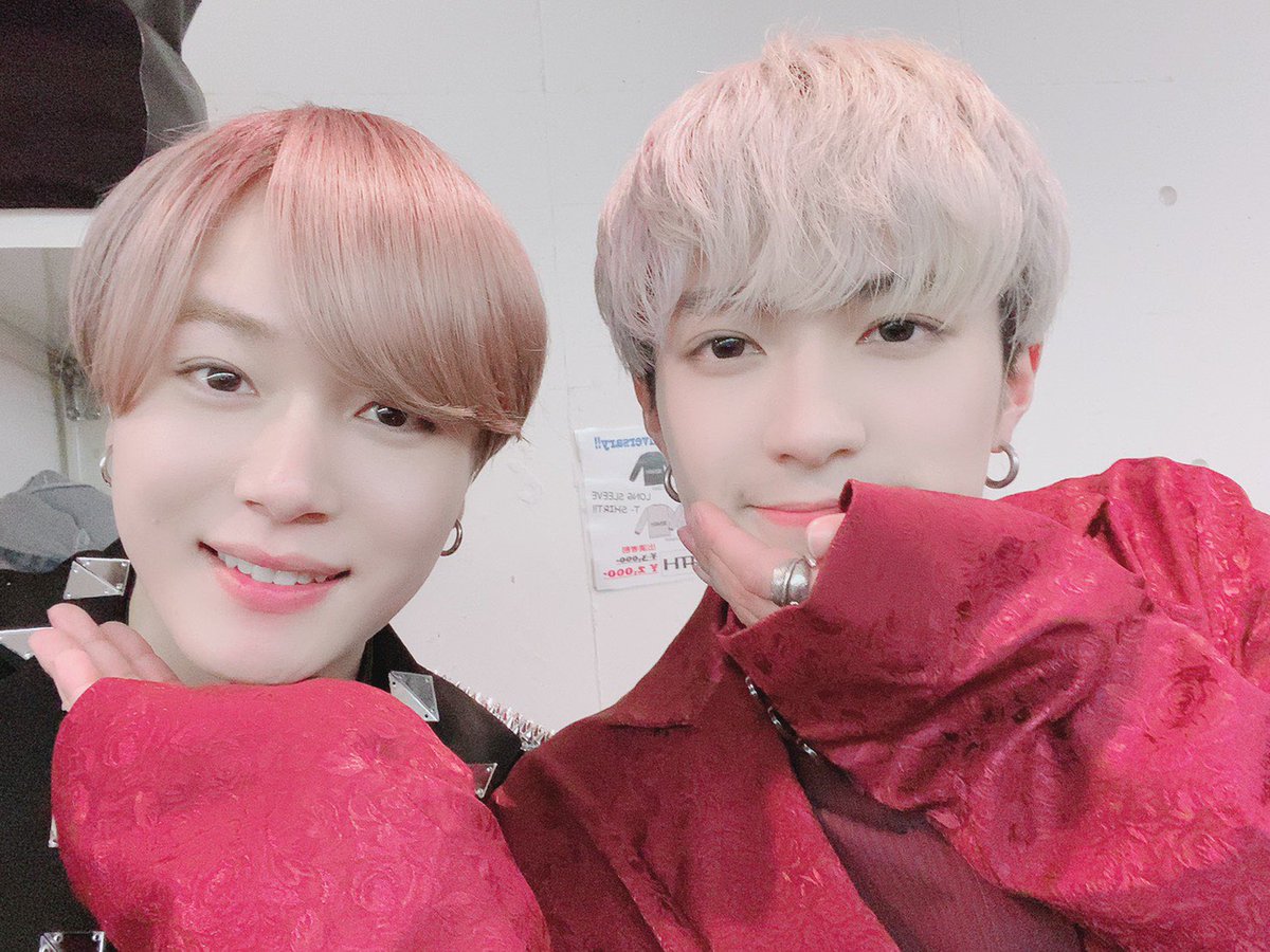 内海大輔 本日はjyt主催ライブ Sing Out に出演させて頂きました 3人さんありがとう ライブめちゃくちゃ楽しかったです めちゃ盛り上がってくれてありがとう コラボやらトークおもろかったなー 次は2月12日18 00 定期ワンマンライブ 是非遊び