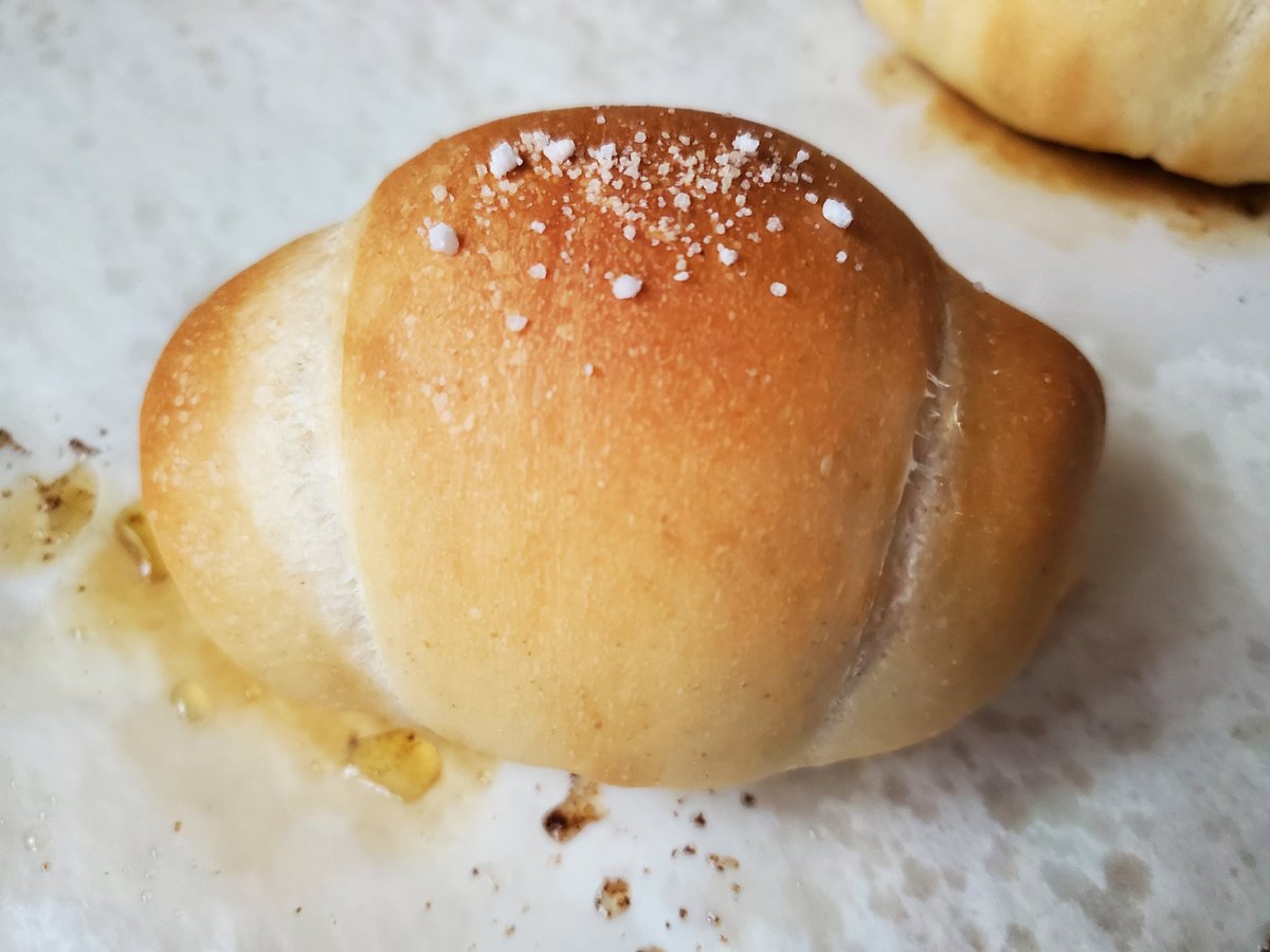 ゆうみ 自家製酵母パンレシピ こむぎプラス 塩パン レーズン酵母 元種 やっぱり好き 自家製酵母 パン作り好きな人と繋がりたい パン作り こむぎプラス ゆうみ 自家製酵母パンレシピ こむぎプラス 塩パン レーズン酵母 元種 やっぱり好き 自家製酵母 パン作り好きな人と繋がりたい パン作り こむぎプラス