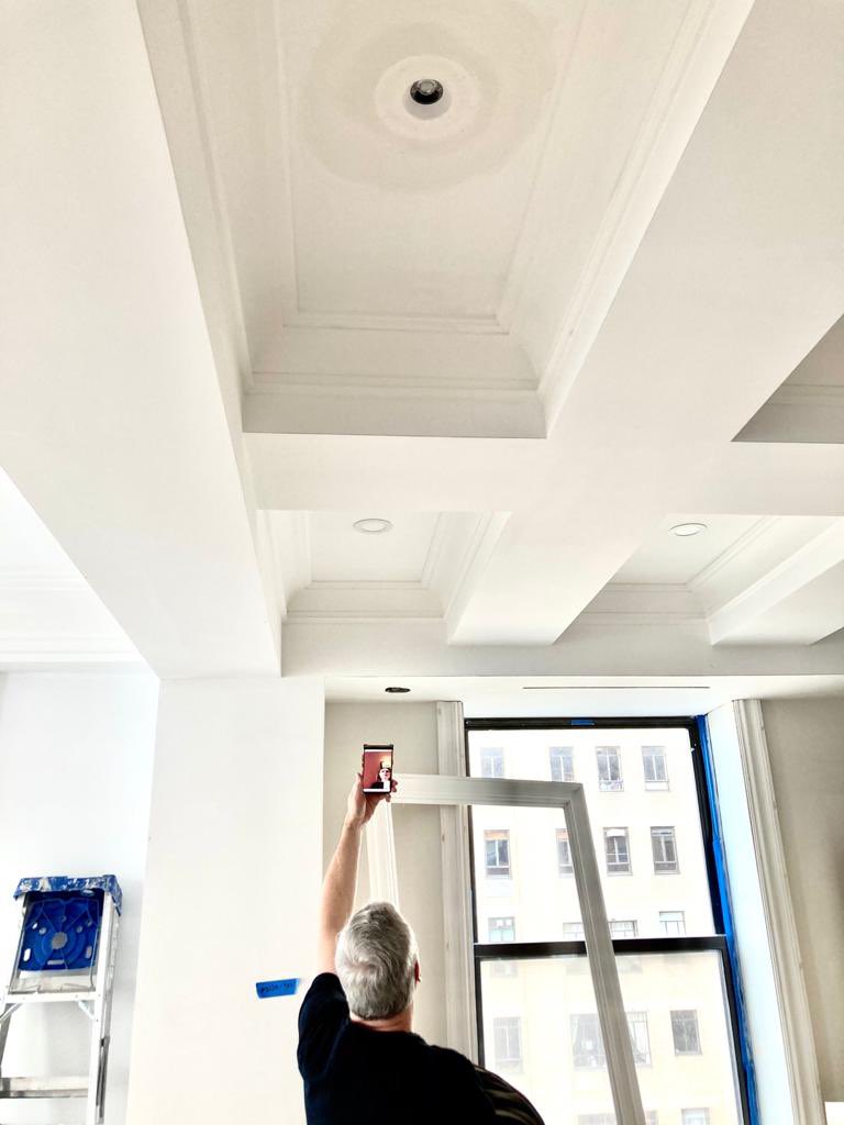 Trying to choose between trimless recessed and frameless recessed LED light fixtures while showing the Owner mock-ups via a video tour.  #lovingvirtualtours #vakota #architecture #interiorarchitecture