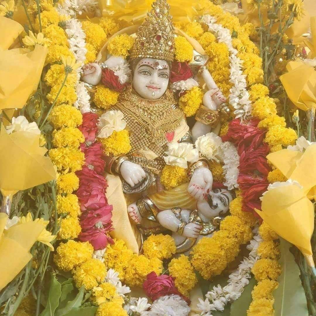 baglamukhipuja's tweet photo. माँ बगलामुखी की उपासना से शत्रुओं का स्तम्भन होता है तथा जातक का जीवन निष्कंटक हो जाता है। https://t.co/swMJgeycjG