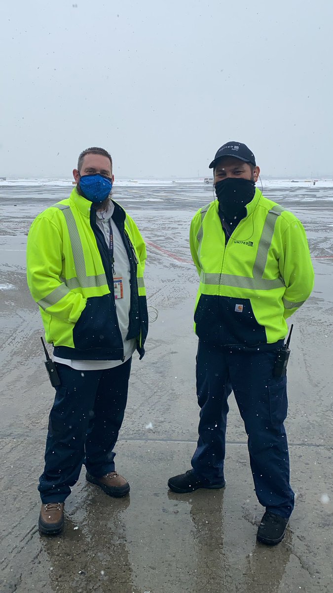 winter ops team EWR made it happen @susannesworld @EWRmike