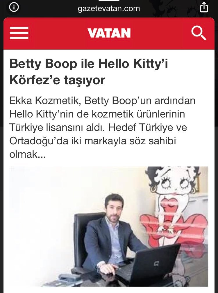 TekYurekcom's tweet photo. Teknik heyet ve futbolcularımıza her türlü hareketi ve küfürü eden Ekka kozmetik'in sahibi bu holigan hangi sağlıkçı kontenjanından stadyumdaki yerini almıştır?

@EmniyetGM @suleymansoylu @drfahrettinkoca https://t.co/fqUpRvJwJ6