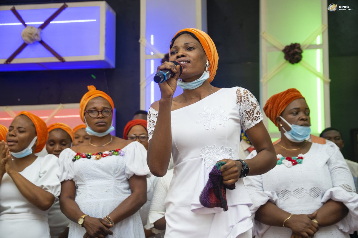 SPACHq's tweet photo. #ChoirMinistration
#ProphetAdegboyega
#SPACMiracleCathedral #Feb7Sercive #SpacNation https://t.co/JiuLa7MarK