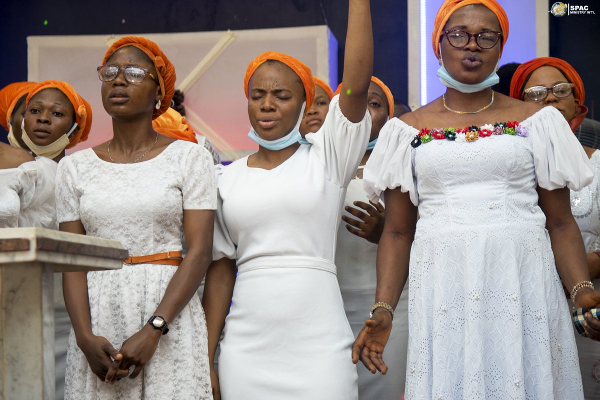SPACHq's tweet photo. #ChoirMinistration
#ProphetAdegboyega
#SPACMiracleCathedral #Feb7Sercive #SpacNation https://t.co/JiuLa7MarK